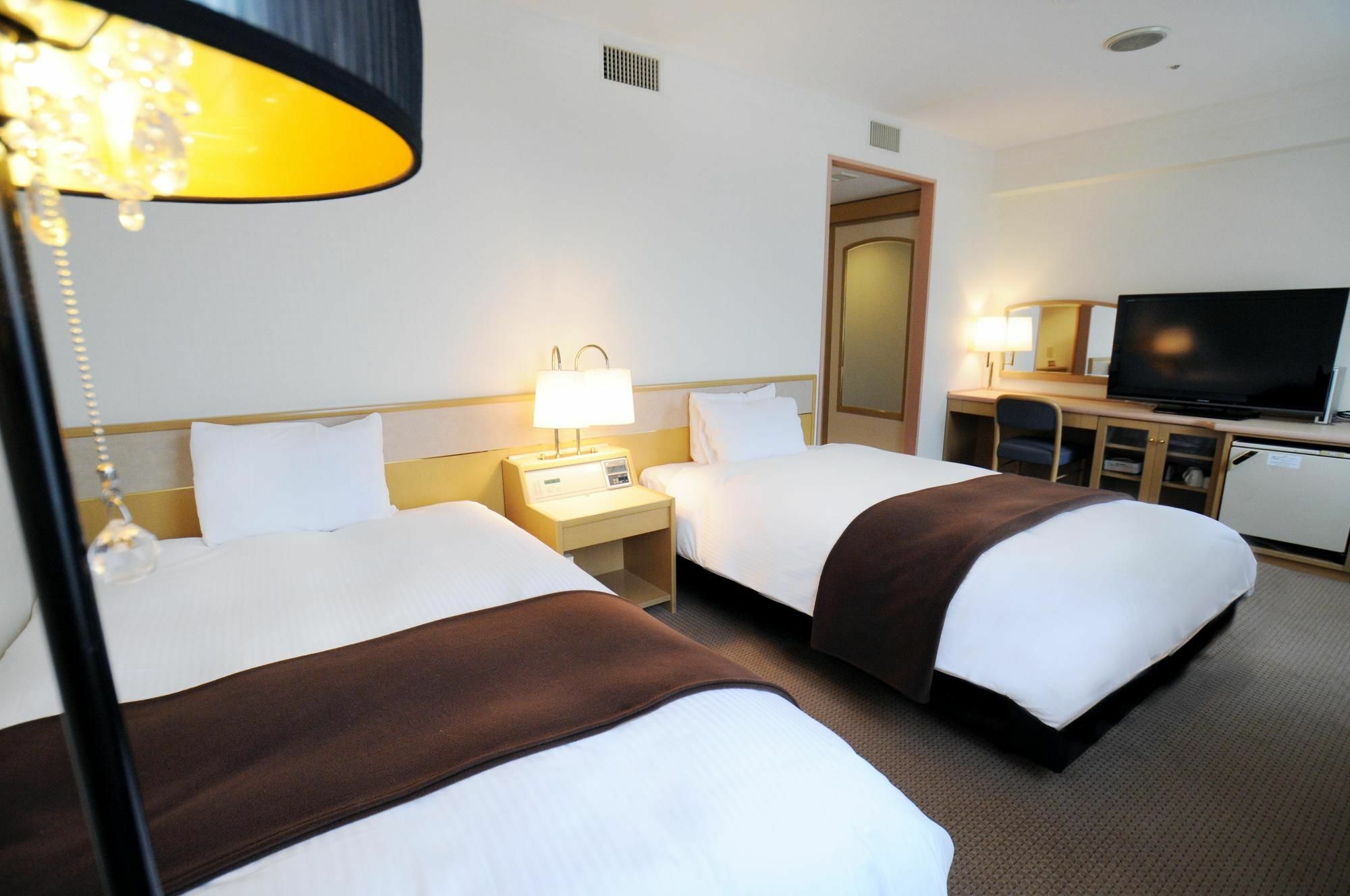 Oita Regal Hotel מראה חיצוני תמונה